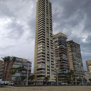 Luminoso Apartamento en Primera Línea de Playa